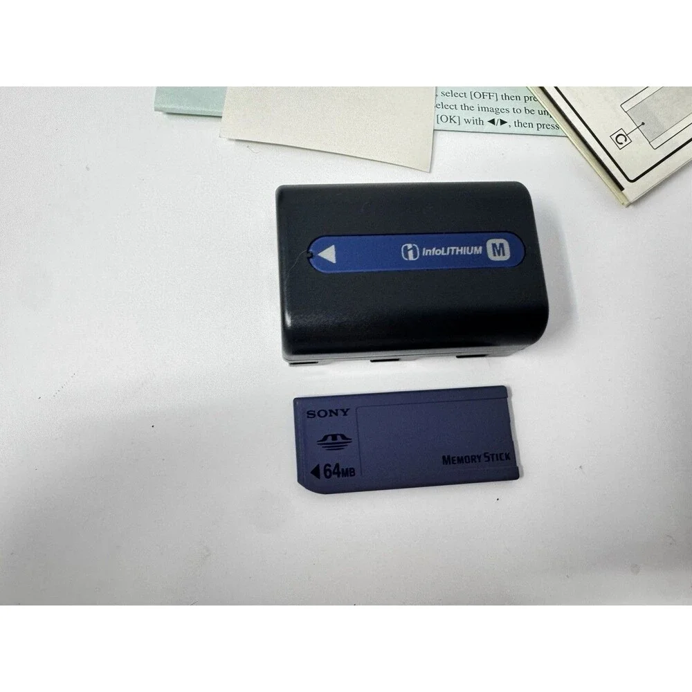 Sony Cyber-shot DSC-S75 3.3MP Digital Camera w/ Box Accessories (See Video)